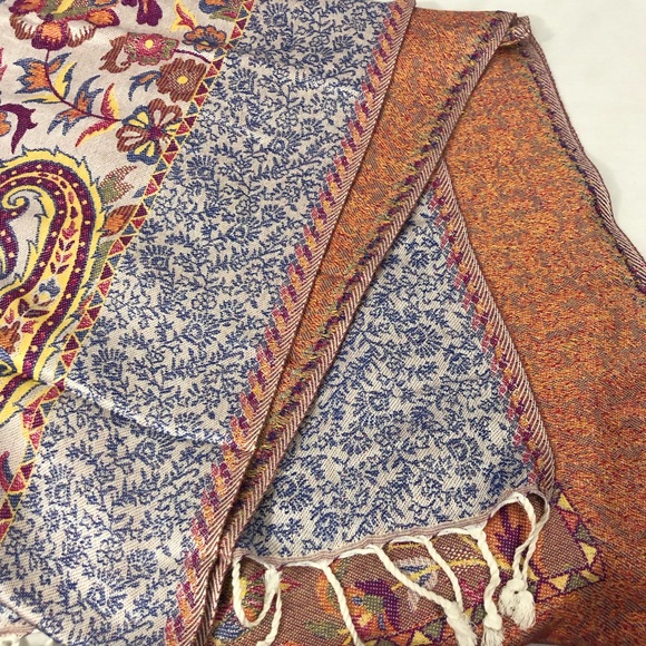 Sundance New Primavera Paisley Wrap Scarf Fringed Soft - Picture 14 of 15